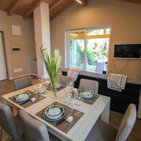 Апартаменты Lucina By Interhome *